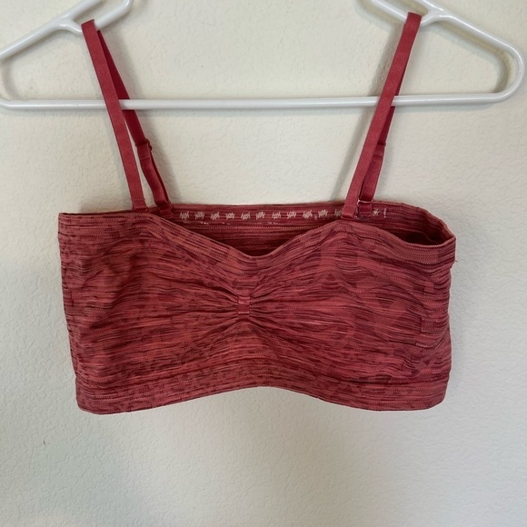 Yitty Nearly Naked Shapewear Jacquard
Bandeau XL/XXL With a Removable Straps - Picture 3 of 10